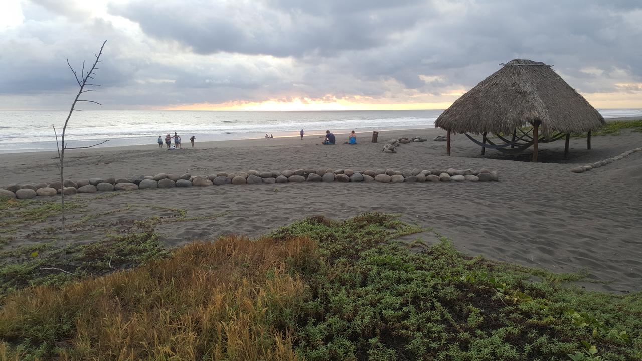 Eco-Hotel Playa Quilombo Las Lisas Buitenkant foto